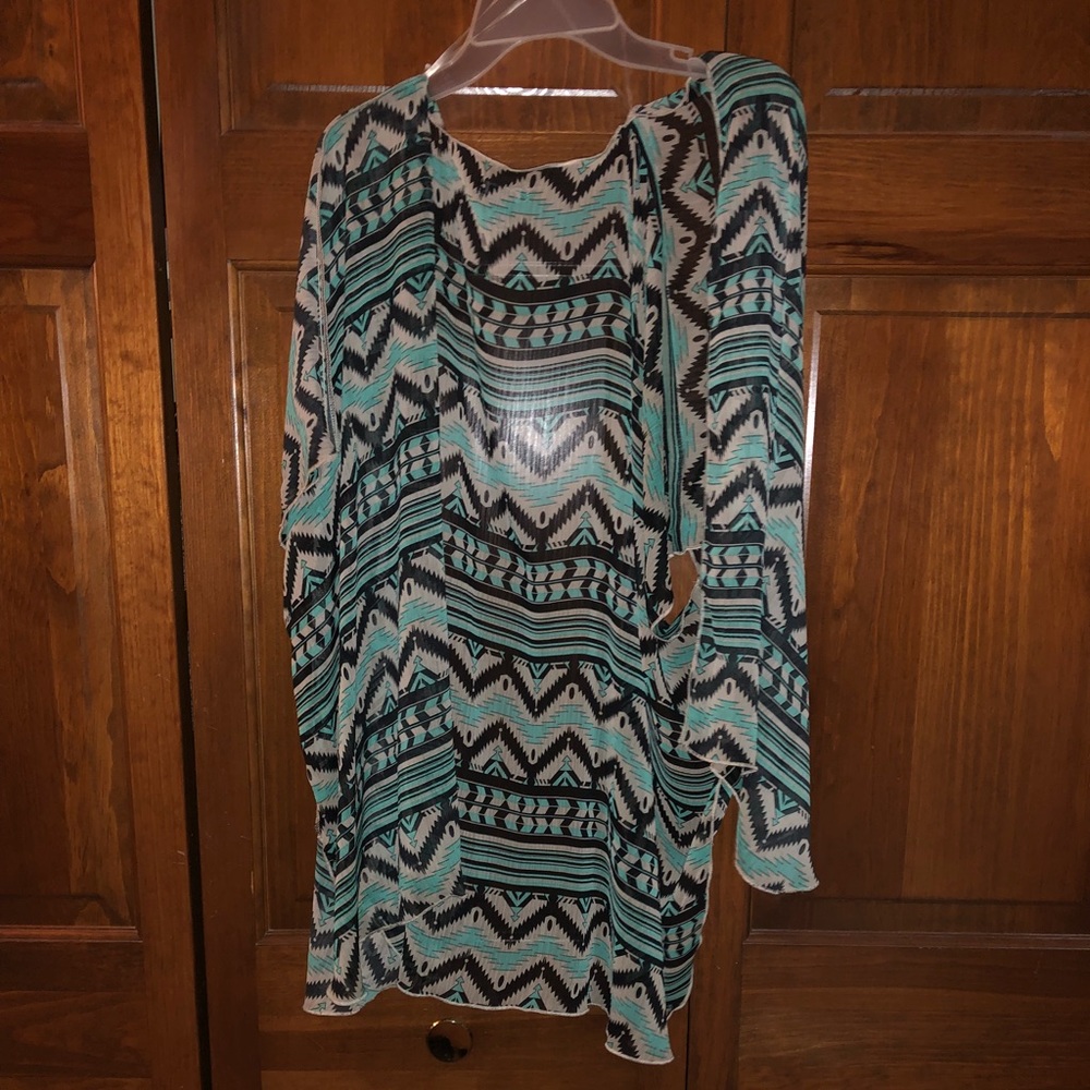 A thin fabric cardigan